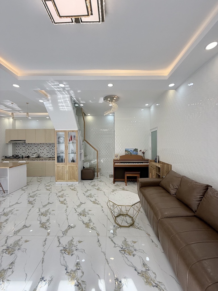 LÊ VĂN SỸ HẺM XE HƠI THÔNG CỰC ĐẸP- 6.3*7 - 47m2 - 2 TẦNG 3PN 3WC - 9 Tỷ